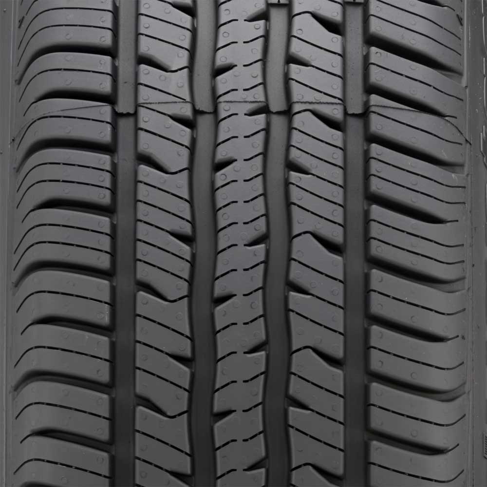 BFGoodrich Advantage Control tread